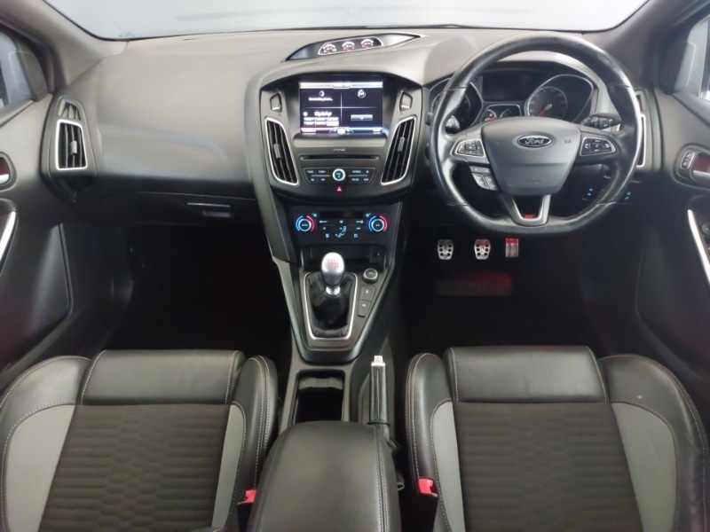 Used Ford Focus 2016 for sale - 76800046: Photo 2