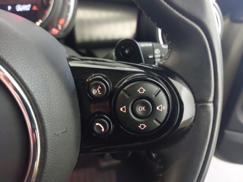 Used MINI Hatch 2019 for sale - 76932385: Photo 13