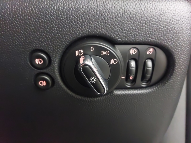 Used MINI Hatch 2019 for sale - 76932385: Photo 14