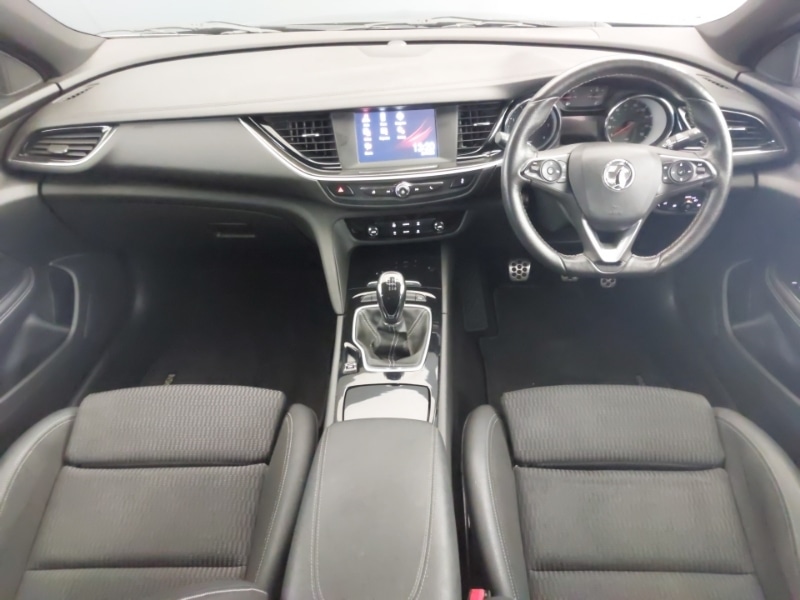 Used Vauxhall Insignia 2019 for sale - 76822331: Photo 2