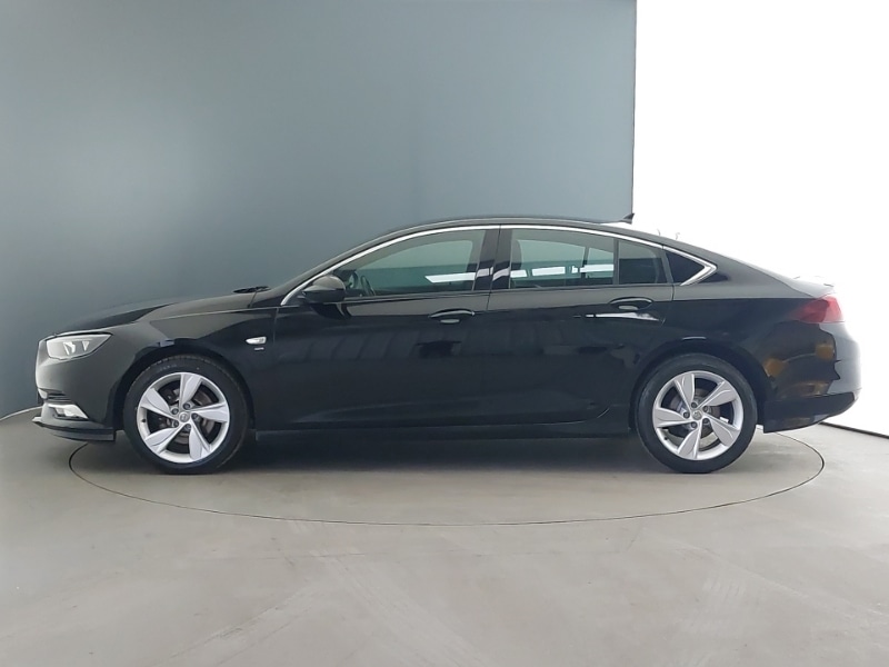 Used Vauxhall Insignia 2019 for sale - 76822331: Photo 4