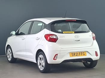 Used Hyundai i10 2021 for sale - 79704160: Photo