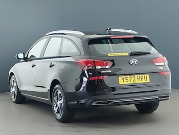 Used Hyundai i30 2022 for sale - 77987707: Photo