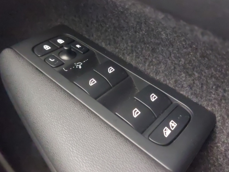 Used Volvo XC40 2024 for sale - 77782314: Photo 15