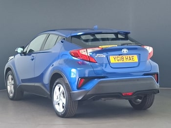 Used Toyota C-HR 2018 for sale - 79306122: Photo