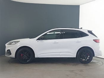 Used Ford Kuga 2023 for sale - 77651806: Photo