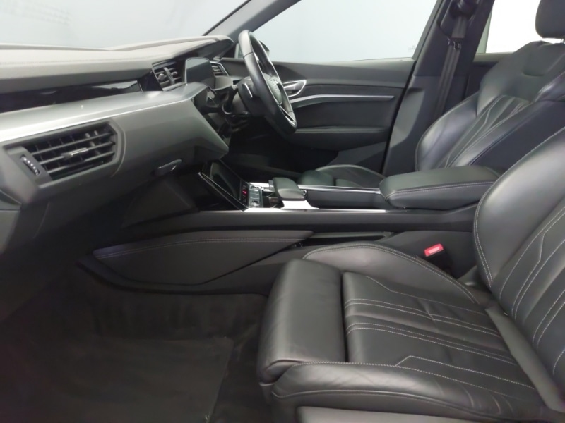 Used Audi e-tron 2022 for sale - 77623126: Photo 5