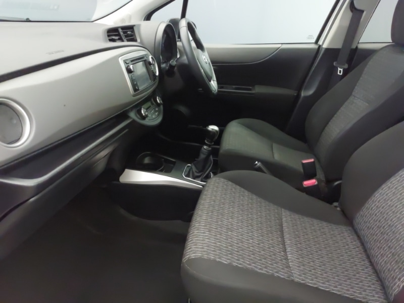 Used Toyota Yaris 2014 for sale - 77815994: Photo 5