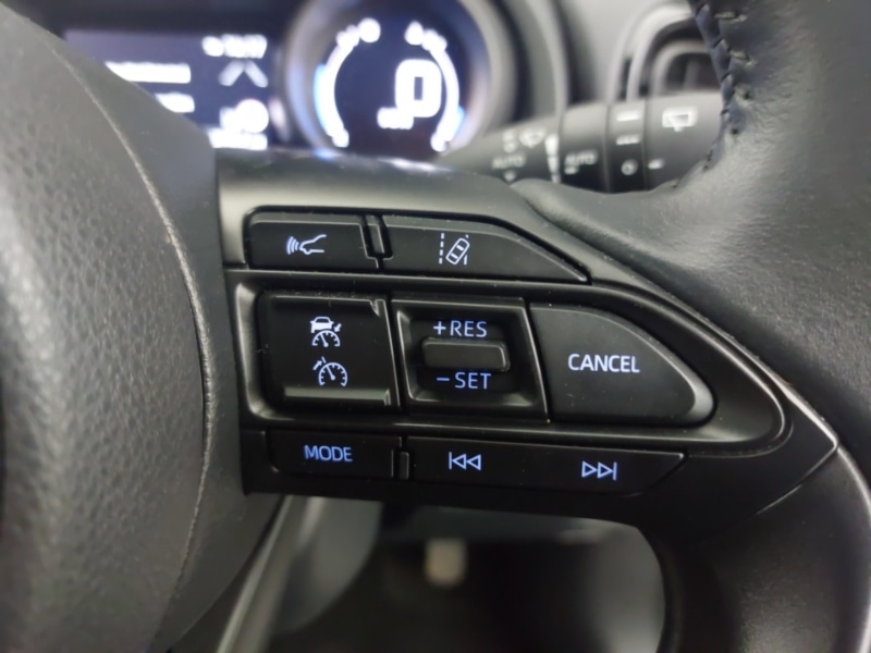 Used Toyota Yaris Cross 2022 for sale - 77933174: Photo 13