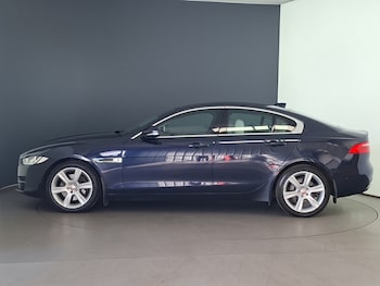 Used Jaguar XE 2018 for sale - 79364133: Photo