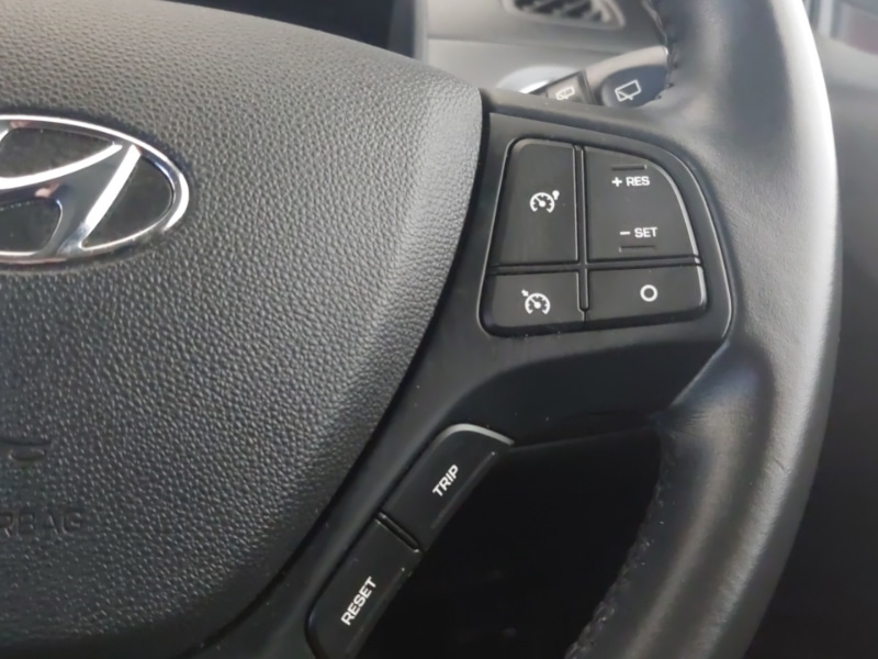 Used Hyundai i10 2019 for sale - 76628706: Photo 13