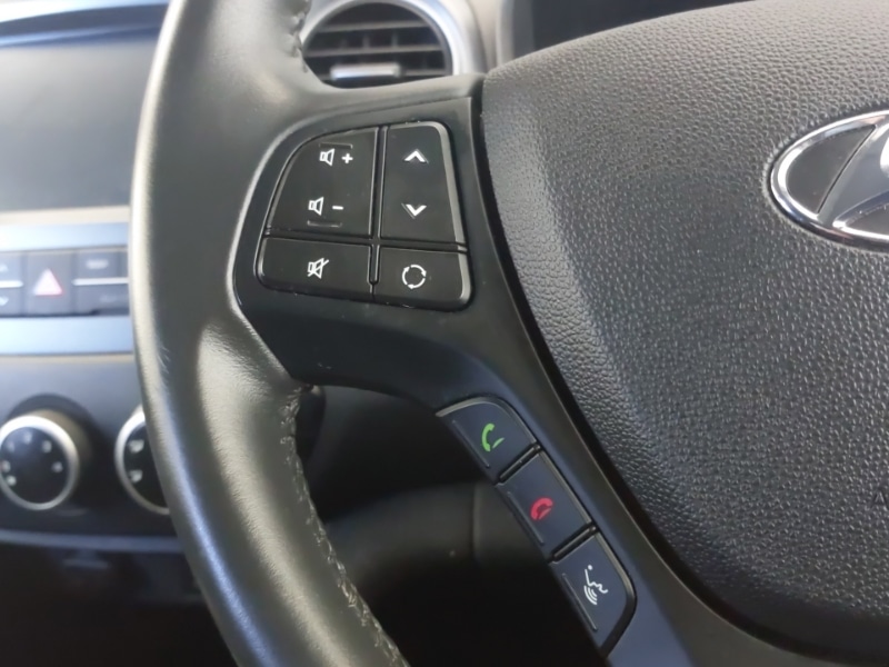 Used Hyundai i10 2019 for sale - 76628706: Photo 14