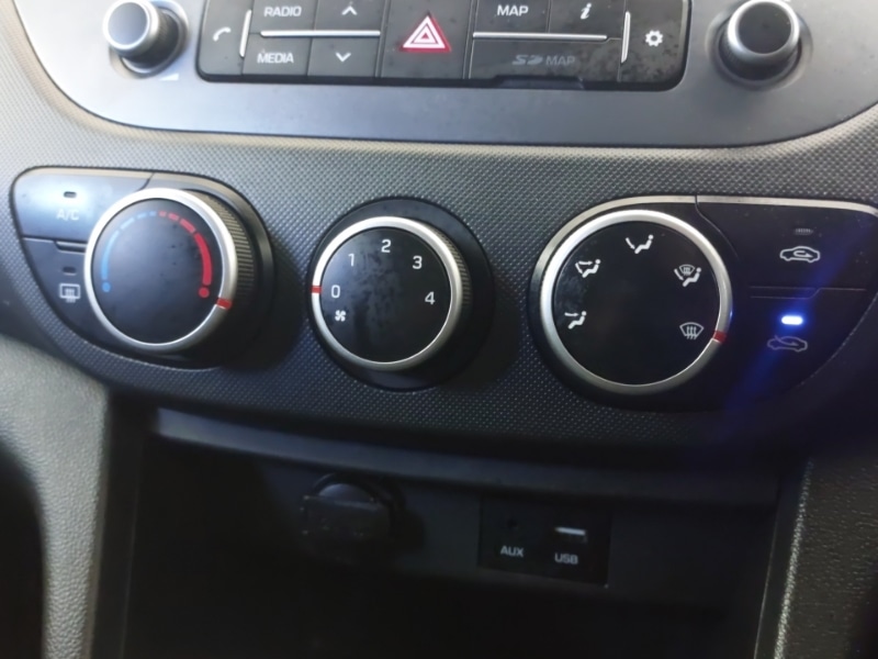 Used Hyundai i10 2019 for sale - 76628706: Photo 15