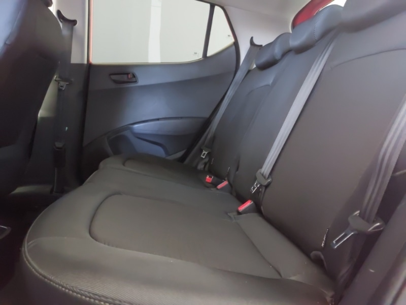 Used Hyundai i10 2019 for sale - 76628706: Photo 6