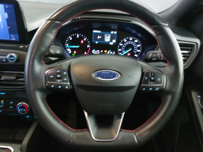 Used Ford Focus 2020 for sale - 76548777: Photo 11