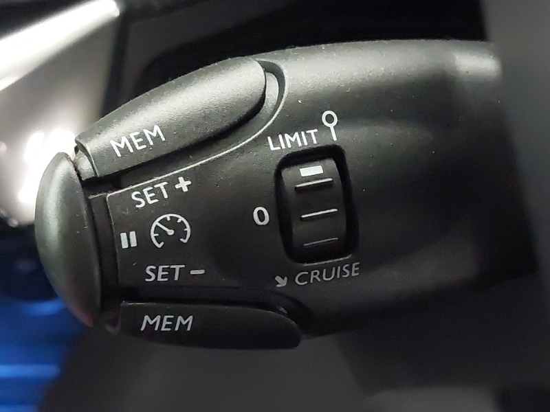 Used Peugeot 3008 2018 for sale - 77066014: Photo 17