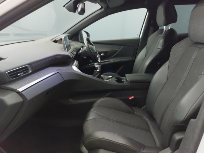 Used Peugeot 3008 2018 for sale - 77066014: Photo 5