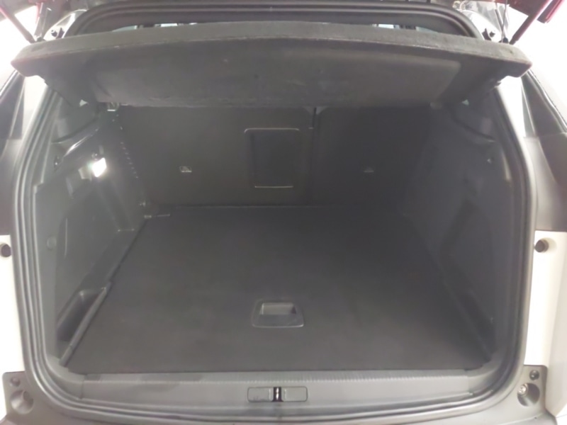 Used Peugeot 3008 2018 for sale - 77066014: Photo 8