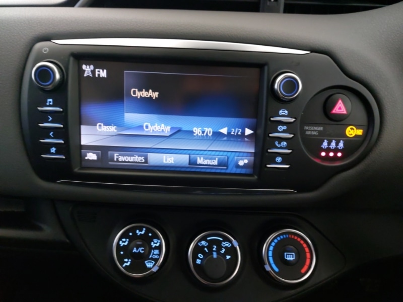 Used Toyota Yaris 2018 for sale - 77644812: Photo 10