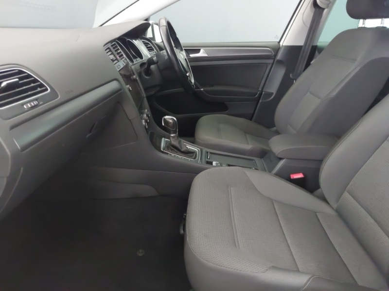 Used Volkswagen Golf 2019 for sale - 77004503: Photo 5