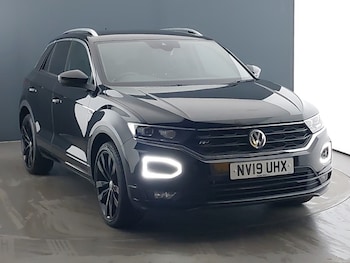 Used Volkswagen T-Roc 2019 for sale - 76532991: Photo
