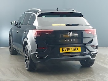 Used Volkswagen T-Roc 2019 for sale - 76532991: Photo