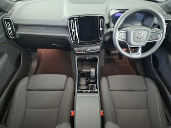 Used Volvo XC40 2023 for sale - 79569634: Photo