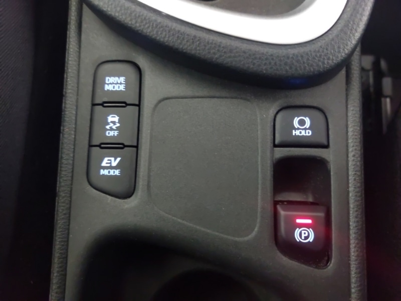 Used Toyota Yaris Cross 2022 for sale - 77228901: Photo 14