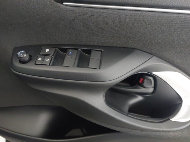 Used Toyota Yaris Cross 2022 for sale - 77228901: Photo 19