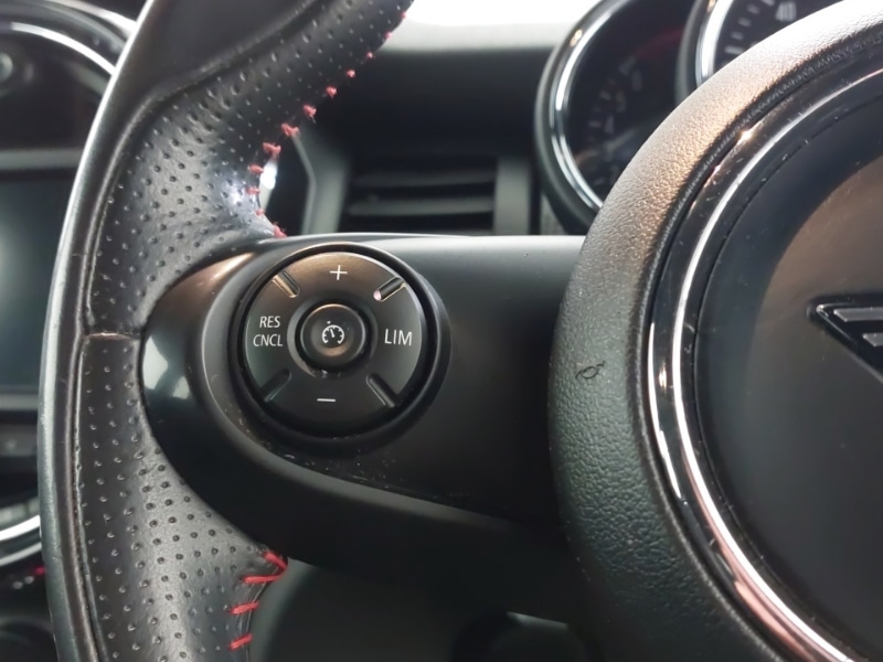 Used MINI Hatch 2019 for sale - 77750759: Photo 14