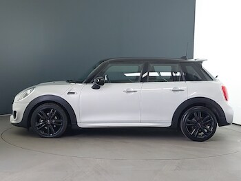 Used MINI Hatch 2019 for sale - 77750759: Photo