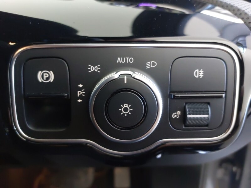 Used Mercedes-Benz A-Class 2019 for sale - 77889436: Photo 14