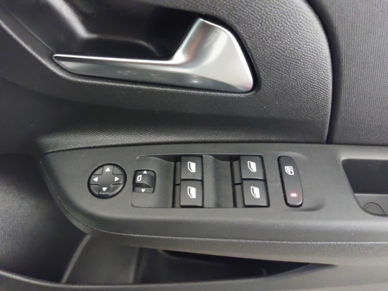 Used Vauxhall Corsa 2024 for sale - 76427199: Photo 19