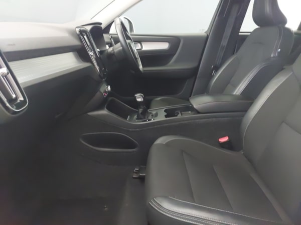 Used Volvo XC40 2018 for sale - 76188237: Photo 5