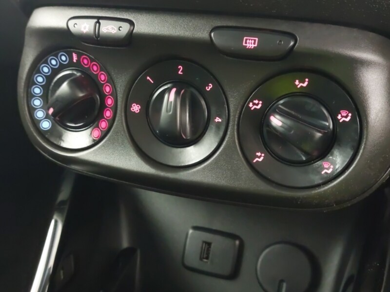 Used Mercedes-Benz A-Class 2015 for sale - 78151129: Photo 15