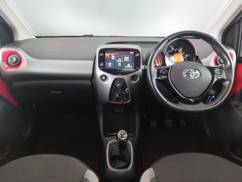 Used Toyota AYGO 2021 for sale - 76532993: Photo 2
