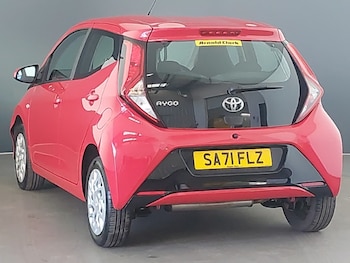 Used Toyota AYGO 2021 for sale - 76532993: Photo