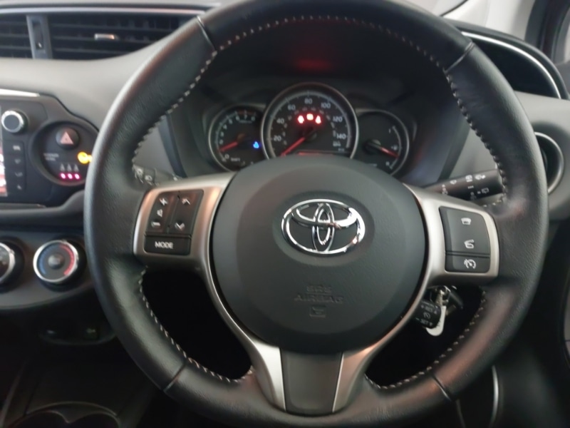 Used Toyota Yaris 2016 for sale - 77047092: Photo 11