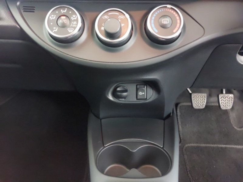 Used Toyota Yaris 2016 for sale - 77047092: Photo 14