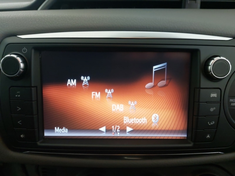 Used Toyota Yaris 2016 for sale - 77047092: Photo 16