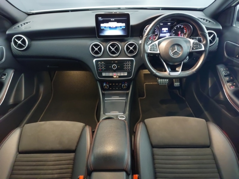 Used Mercedes-Benz A-Class 2018 for sale - 76455793: Photo 2