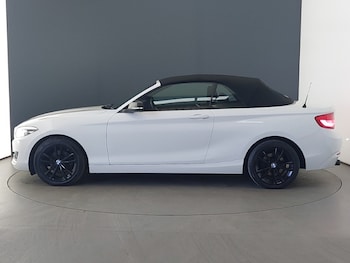 Used BMW 2 Series 2018 for sale - 77047090: Photo