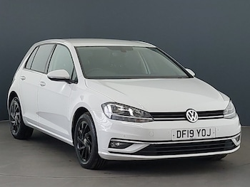 Used Volkswagen Golf 2019 for sale - 76613796: Photo