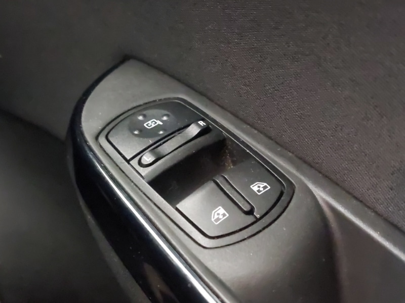 Used Vauxhall Corsa 2017 for sale - 76864344: Photo 17