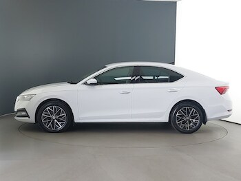 Used Skoda Octavia 2023 for sale - 76511715: Photo