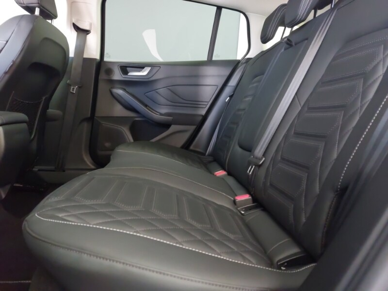 Used Ford Focus 2023 for sale - 78013272: Photo 6