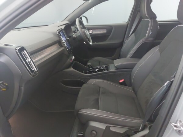 Used Volvo XC40 2024 for sale - 76091826: Photo 5
