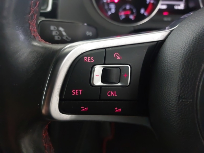 Used Volkswagen Polo 2016 for sale - 76309219: Photo 12