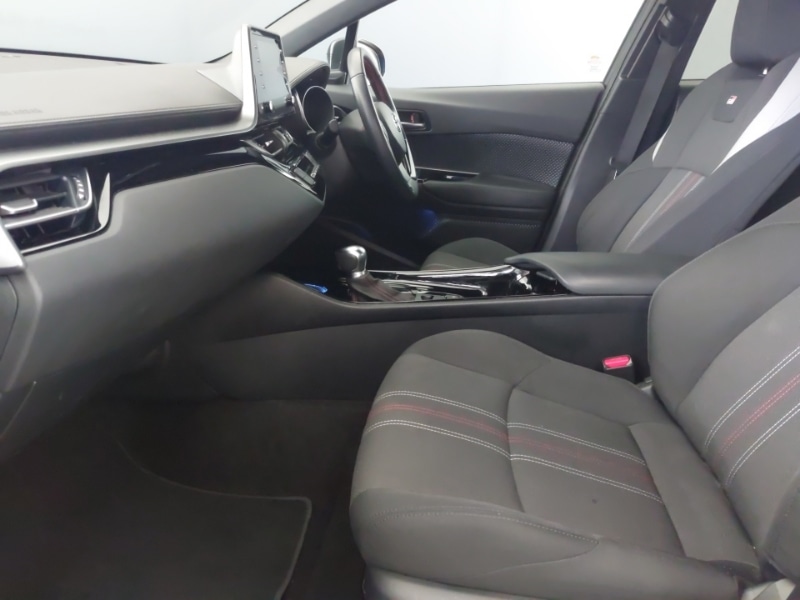 Used Toyota C-HR 2021 for sale - 76815858: Photo 5