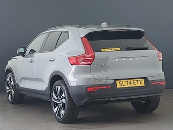 Used Volvo XC40 2024 for sale - 75755617: Photo